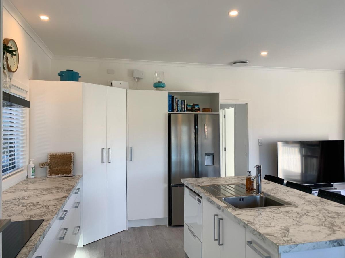 Coromandel Town Harbourside Cottage Luxury Accommodation Exterior foto